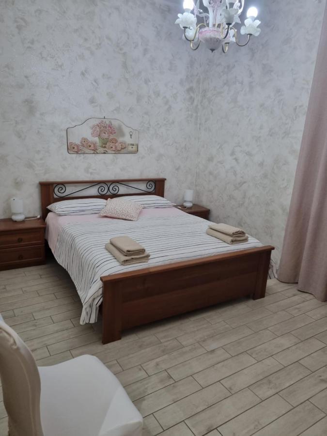 Casa Vacanza Sweet Home Giardini Naxos Exterior photo