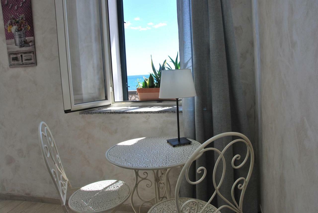 Casa Vacanza Sweet Home Giardini Naxos Exterior photo